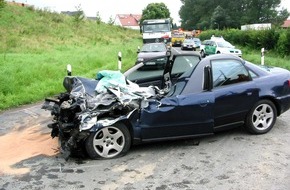 Polizeidirektion Göttingen: POL-GOE: (663) Verkehrsunfall: Autofahrer verstirbt im Krankenhaus