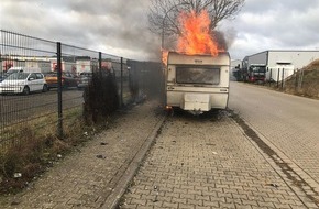 Polizeidirektion Mayen: POL-PDMY: Brand eines Wohnwagens im Industriegebiet Polch