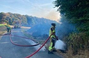 Freiwillige Feuerwehr Bad Salzuflen: FF Bad Salzuflen: 30 Quadratmeter Stroh- und Feldreste brennen in Ehrsen-Breden / Feuerwehr ist mit rund 20 Kr&auml;ften unweit des Berghofs im Einsatz