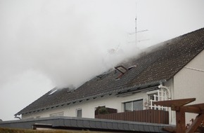 Polizeiinspektion Nienburg / Schaumburg: POL-STH: Wohnhausbrand in Altenhagen