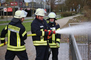 FW Beverungen: Nachwuchs für den Feuerwehrdienst / Truppmannlehrgang Teil 1 + 2 erfolgreich abgeschlossen