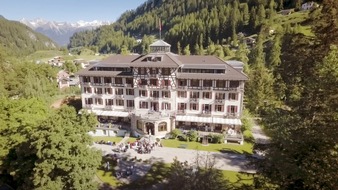 SAT.1: Wer findet seine späte große Liebe in "Hotel Römantiek" (OT)? SAT.1 adaptiert den MIP-Hit in Deutschland