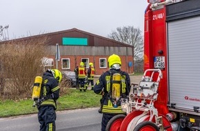 Feuerwehr Flotwedel: FW Flotwedel: Löschzug Eicklingen rückt zu defektem Gastank aus