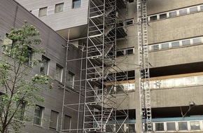 Feuerwehr München: FW-M: Brand auf Baustelle am Klinikum Großhadern (Großhadern)