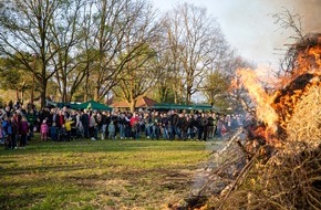 Feuerwehr Samtgemeinde Wathlingen: FW Wathlingen: Stimmungsvolles Osterfeuer in Großmoor bei bestem Wetter