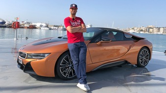 RTLZWEI: GRIP - Das Motormagazin: "JP Kraemer checkt den BMW i8 Roadster"
