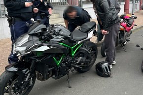POL-OH: Kontrollen an "(C-)Karfreitag" Polizei Osthessen zieht Bilanz: Fahrzeugliebhaber hielten sich überwiegend an die "Verkehrsregeln"