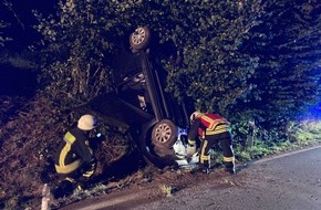 Feuerwehr Hattingen: FW-EN: PKW überschlägt sich - ein Verletzter