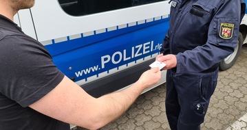 Polizeidirektion Neustadt/Weinstraße: POL-PDNW: Glücklos mit falschem Führerschein - Polizei erwischt Berufskraftfahrer mit gefälschtem Führerschein