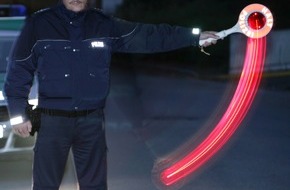 Polizei Mettmann: POL-ME: Polizei stoppt unter Drogen stehenden Autodieb - Heiligenhaus - 1811071