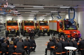 Feuerwehr Stuttgart: FW Stuttgart: Vier neue Sonderfahrzeuge für Waldbrände, Hilfeleistungen und den Katastrophenschutz an die Feuerwehr Stuttgart übergeben
