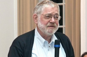 Universität Osnabrück: Um das Andenken an Erich Maria Remarque verdient gemacht: Die Universität Osnabrück trauert um Prof. Dr. Tilman Westphalen