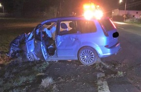 Polizei Bielefeld: POL-BI: Polizisten fassen betrunkenen Unfallfahrer auf der Flucht