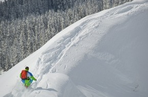 ALPBACHTAL SEENLAND Tourismus: Sicheres freeriden abseits der Piste   - BILD