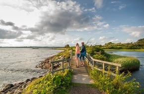 Tourismus-Agentur Schleswig-Holstein GmbH: Mehr als nur Weite: Wandern im echten Norden