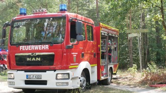 Freiwillige Feuerwehr Celle: FW Celle: Waldbrand in Altencelle - rund 5.000 m² Unterholz brennen - Lagemeldung 14:00 Uhr!