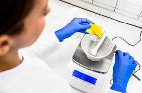 ABDA Bundesvgg. Dt. Apothekerverbände: Rezepturen: Apotheken kämpfen vor Gericht für faire Bezahlung