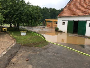 FW-Heiligenhaus: Hof versank in Hagel und Schlamm (Meldung 13/2018)