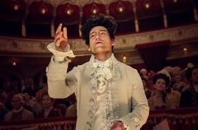Sky Deutschland: Erster Teaser des Sky Originals "Amadeus" mit Will Sharpe und Paul Bettany veröffentlicht