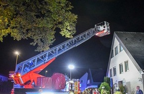 Freiwillige Feuerwehr Menden: FW Menden: Brand am Gebäude