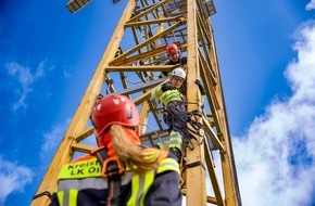 Kreisfeuerwehr Oldenburg: FW-OLL: Fortbildung zur Absturzsicherung bei der Kreisfeuerwehr Landkreis Oldenburg