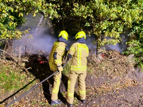 FW-OLL: Vegetationsbrand auf Nachbargrundstück von Mädchen der Jugendfeuerwehr gemeldet