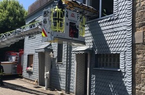 Feuerwehr Sprockhövel: FW-EN: Verdacht Zimmerbrand & Patientenrettung über die Drehleiter