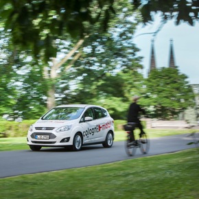 Zweite Phase des Modellprojekts &quot;colognE-mobil&quot;, erste Elektro-Fahrzeuge auf Kölns Straßen (BILD)