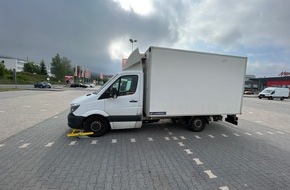 Autobahnpolizeiinspektion: API-TH: Fahrzeug überladen - Radkralle dran!