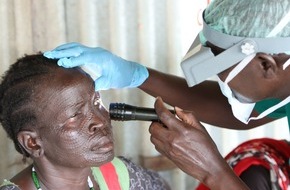 cbm Christoffel-Blindenmission e.V.: Nach der Flucht droht Blindheit / Christoffel-Blindenmission unterst&uuml;tzt Trachom-Behandlungen in Fl&uuml;chtlingslager im S&uuml;dsudan