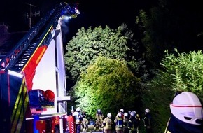 Freiwillige Feuerwehr Olsberg: FF Olsberg: Feuer in Mehrfamilienhaus in Bigge