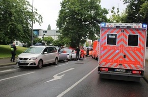 Polizei Rheinisch-Bergischer Kreis: POL-RBK: Bergisch Gladbach - Auffahrunfall mit mehreren Verletzten