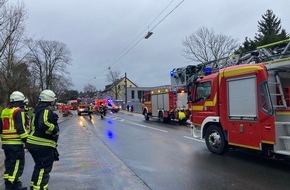Feuerwehr Hattingen: FW-EN: Gemeldete Rauchentwicklung aus Gebäude sorgt für Großeinsatz der Hattinger Feuerwehr