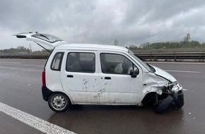 Polizeiautobahnstation Kaiserslautern und Zentrale Verkehrsdienste: POL-PASTKL: Vollsperrung nach Verkehrsunfall