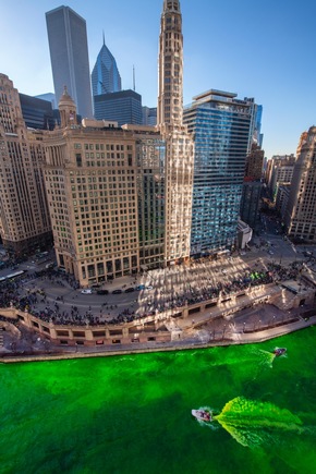 St. Patrick&#039;s Day in Chicago: eine Stadt trägt Grün