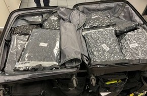 Polizei Wuppertal: POL-W: W Verkehrsversto&szlig; f&uuml;hrt zu mutma&szlig;lichem Drogenh&auml;ndler - Gemeinsame Presseerkl&auml;rung von Staatsanwaltschaft und Polizei Wuppertal