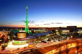 Messe Berlin GmbH: Berliner Funkturm schließt für 10 Wochen (BILD)