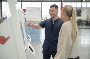 AIDA Cruises: AIDA Pressemeldung: F&uuml;r mehr G&auml;stekomfort: AIDA testet digitalen Self Check-in