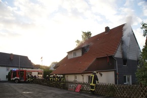 FW-AR: Wohnungsbrand in Herdringen endet ohne Verletzte