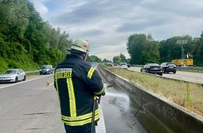 Feuerwehr Weinheim: FW Weinheim: Kleinbrand auf der A5 im Mittelstreifen schnell unter Kontrolle