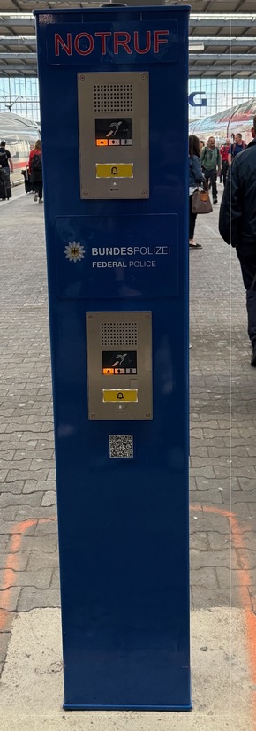Bundespolizeidirektion München: Im Notfall: Bundespolizei / Inbetriebnahme der Notrufsäule