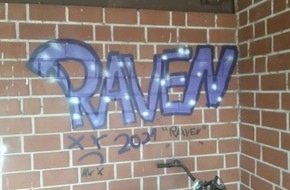 Polizeidirektion Flensburg: POL-FL: Langballig/Husby - Sachbeschädigungen durch Graffiti, Polizei sucht Zeugen