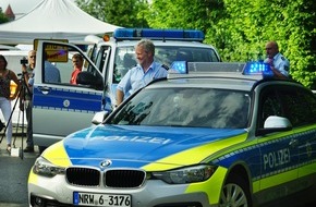 Polizei Paderborn: POL-PB: Polizei Paderborn sensibilisiert bei "Büren on Wheels" zu unterschiedlichsten Verkehrsthemen