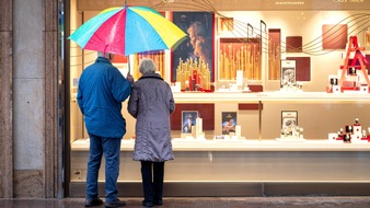 ARD Das Erste: +++ Achtung Sperrfrist (Print, Radio und Online): 18.00 Uhr +++ARD-DeutschlandTREND: Mehrheit lehnt Absenkung des Rentenniveaus ab