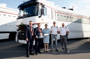 Thomann AG: Vier Trucks an Sauber F1 Team übergeben (BILD)