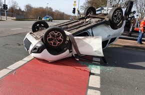 Polizeiinspektion Oldenburg-Stadt / Ammerland: POL-OL: Pressemitteilung der Polizei Edewecht: Verkehrsunfall auf der B401 in Edewecht/ Jeddeloh II