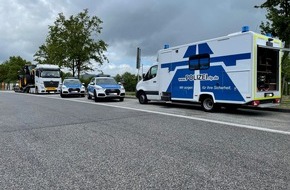 Verkehrsdirektion Koblenz: POL-VDKO: Polizei überwacht gewerblichen Personen- und Güterverkehr - Beanstandungen bei Beförderung behinderter Kinder, Feststellung von technischen Mängeln, Überladungen und mangelhafter Ladungssicherung