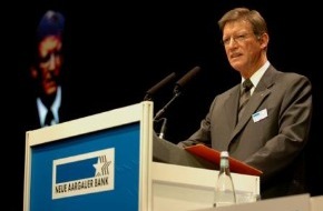 NEUE AARGAUER BANK: NAB-Generalversammlung in Aarau mit über 1800 Aktionärinnen und Aktionären: NEUE AARGAUER BANK grösste Regionalbank der Schweiz
