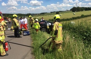Feuerwehr Stolberg: FW-Stolberg: Zwei Verletzte bei schwerem Verkehrsunfall