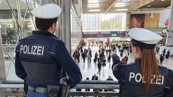 Bundespolizeidirektion München: Bundespolizeidirektion München: Frau tritt Kind / 6-Jährige durch Angriff leicht verletzt